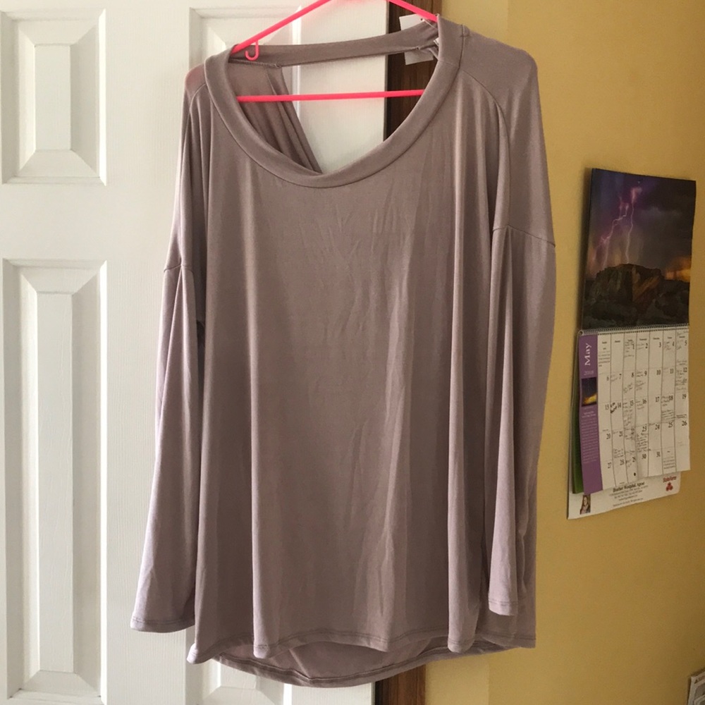 Super cute draped back long sleeve! Never worn!